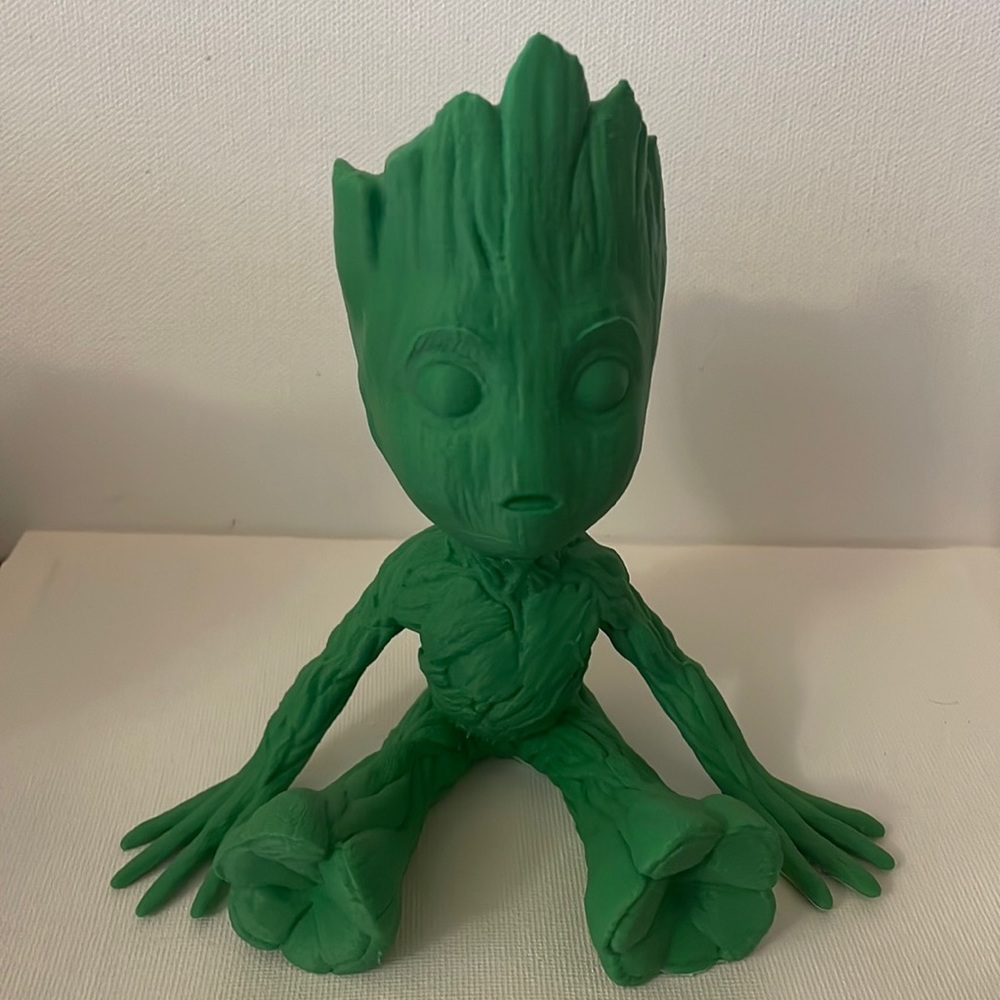 Baby groot planter